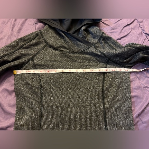 Lululemon Think Fast Tonka Stripe Pullover Running Hoodie Jacket Womens Size 4 - Picture 4 of 6